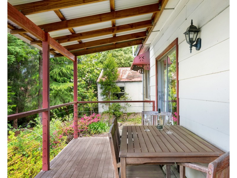 27 Jersey Parade, Mount Victoria NSW 2786