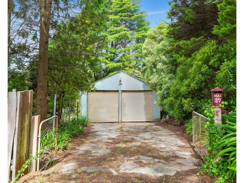27 Jersey Parade, Mount Victoria NSW 2786