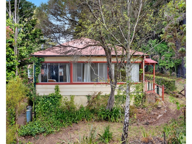 27 Jersey Parade, Mount Victoria NSW 2786