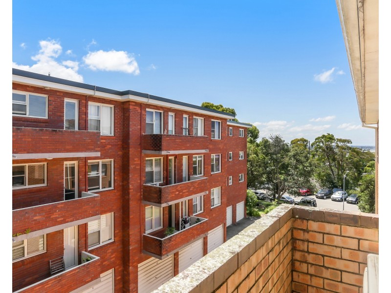 16/10-12 Banksia Road, Caringbah NSW 2229