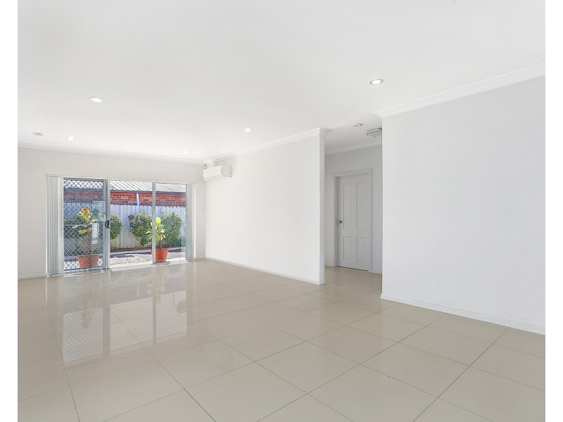 10/2-8 Evelyn Street North, Sylvania NSW 2224