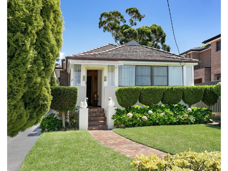 17 Waratah Street, Arncliffe NSW 2205