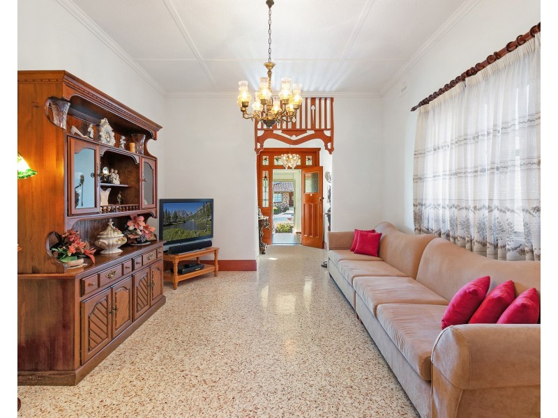 17 Waratah Street, Arncliffe NSW 2205