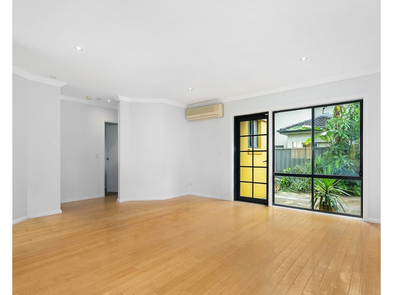 2/17 Bonanza Parade, Sans Souci NSW 2219