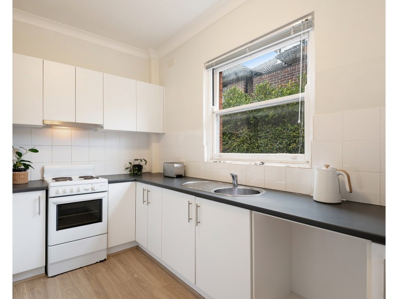 2/182 Chuter Avenue, Sans Souci NSW 2219