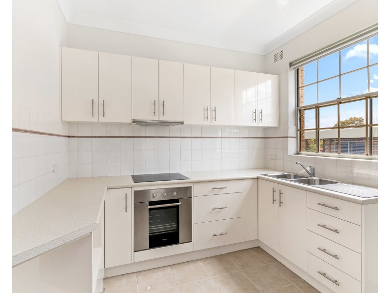 4/17 McMillan Avenue, Dolls Point NSW 2219