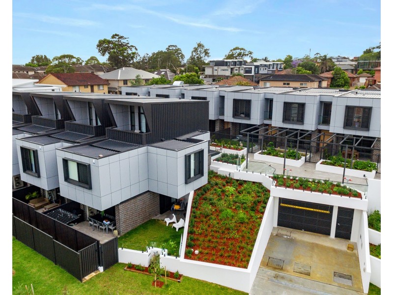1/2 Windermere Avenue, Miranda NSW 2228
