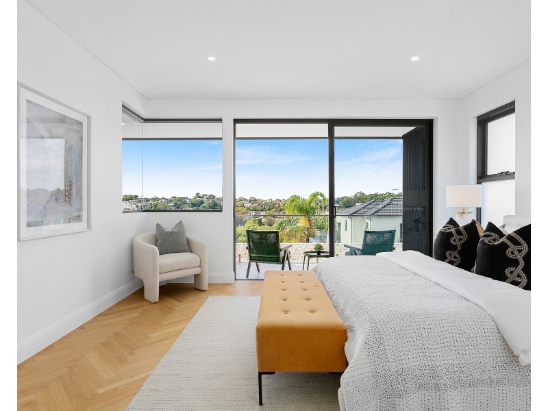 28 Riverview Avenue, Kyle Bay NSW 2221