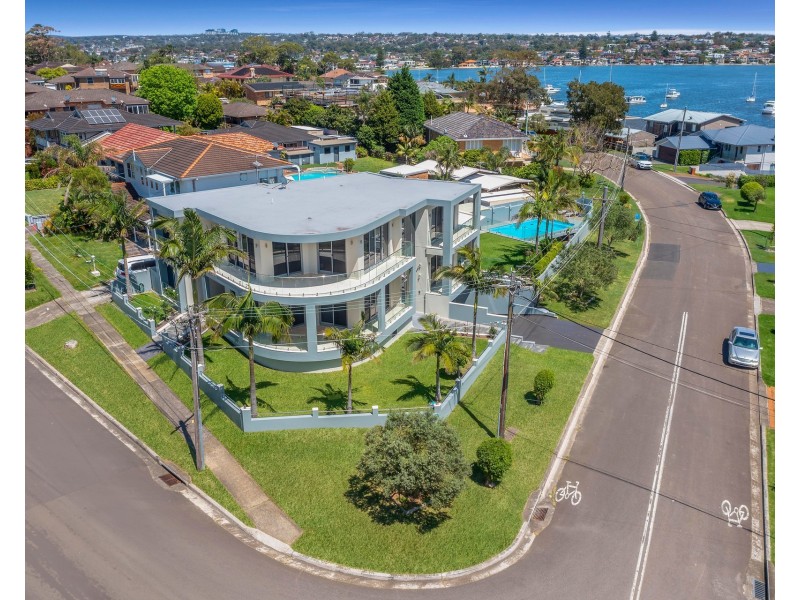 1 Old Taren Point Road, Taren Point NSW 2229