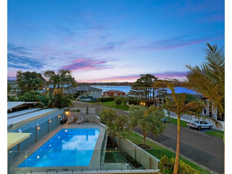 1 Old Taren Point Road, Taren Point NSW 2229