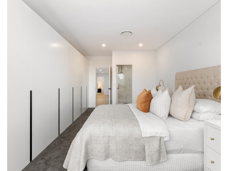 16B Curtis Avenue, Taren Point NSW 2229