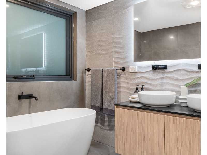 16B Curtis Avenue, Taren Point NSW 2229