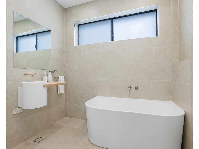 6B Kobada Place, Sylvania NSW 2224