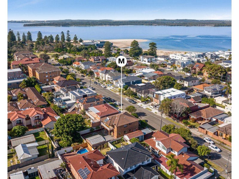 31 McMillan Avenue, Sandringham NSW 2219