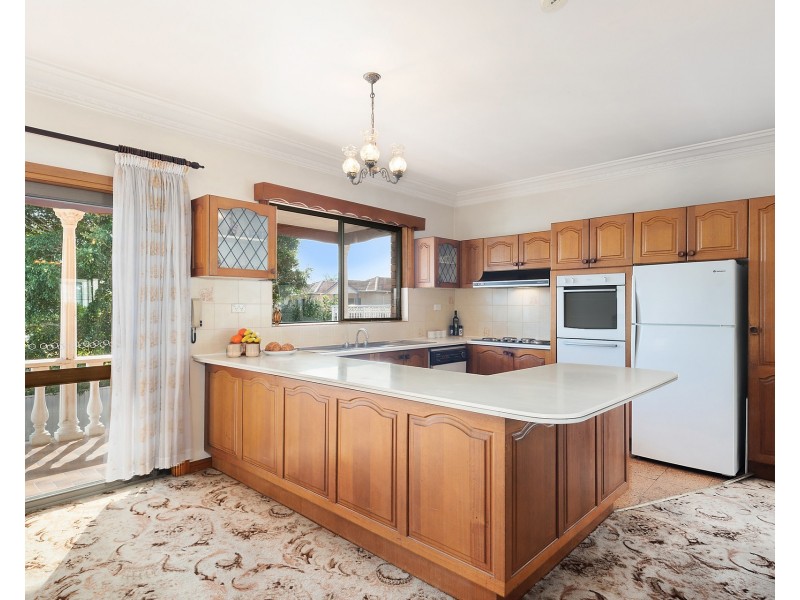 31 McMillan Avenue, Sandringham NSW 2219