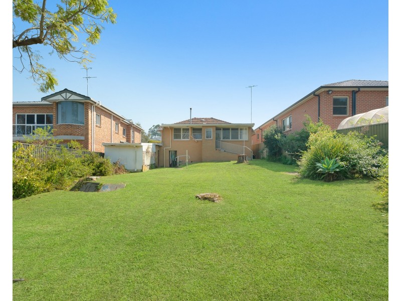 9 Whitfield Parade, Hurstville Grove NSW 2220