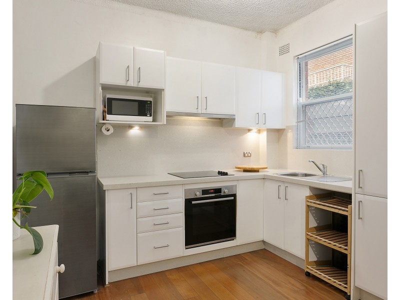 2/166 Russell Avenue, Dolls Point NSW 2219