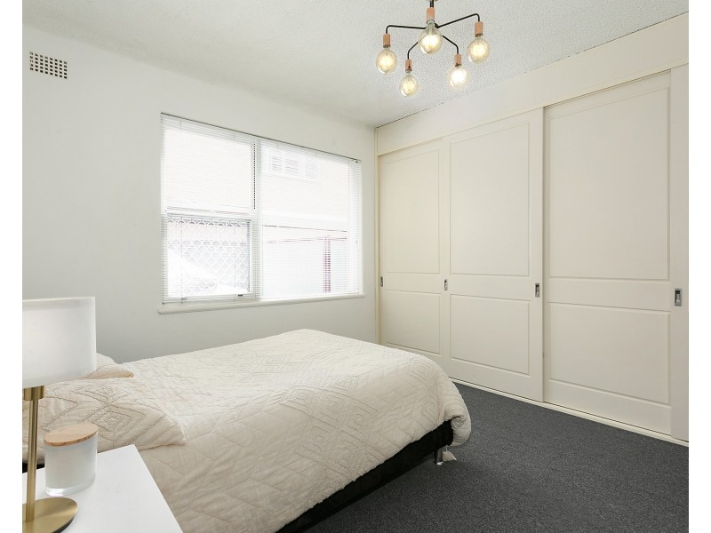 2/166 Russell Avenue, Dolls Point NSW 2219