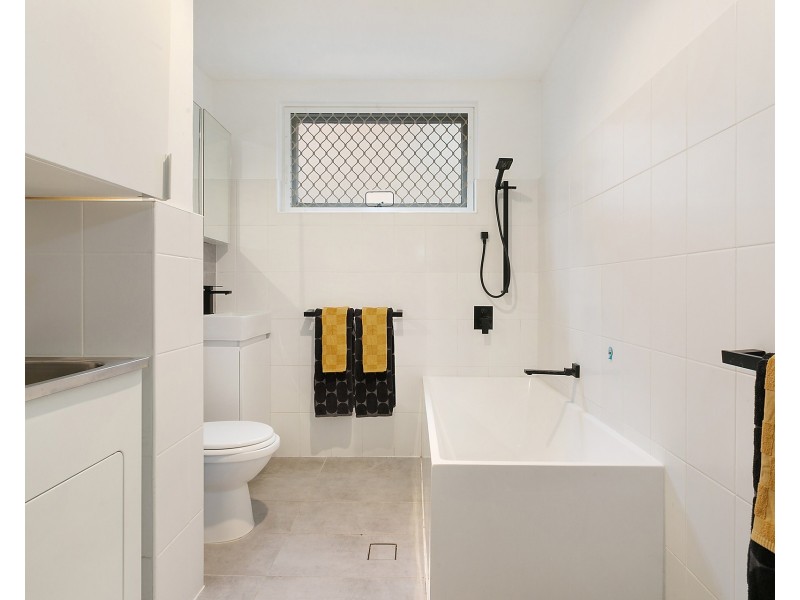 2/166 Russell Avenue, Dolls Point NSW 2219