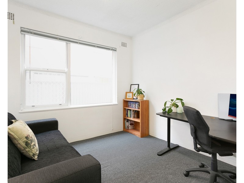 2/166 Russell Avenue, Dolls Point NSW 2219