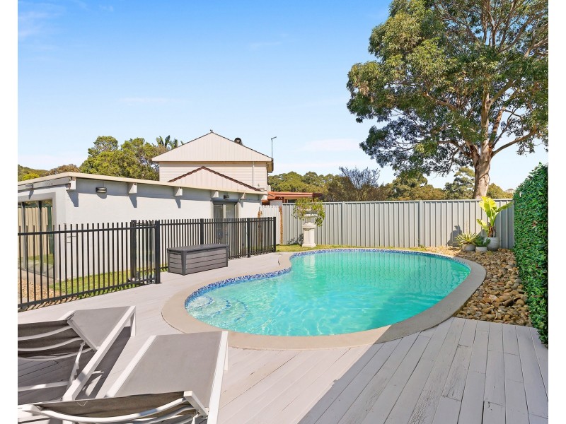 87 Port Hacking Road, Sylvania NSW 2224