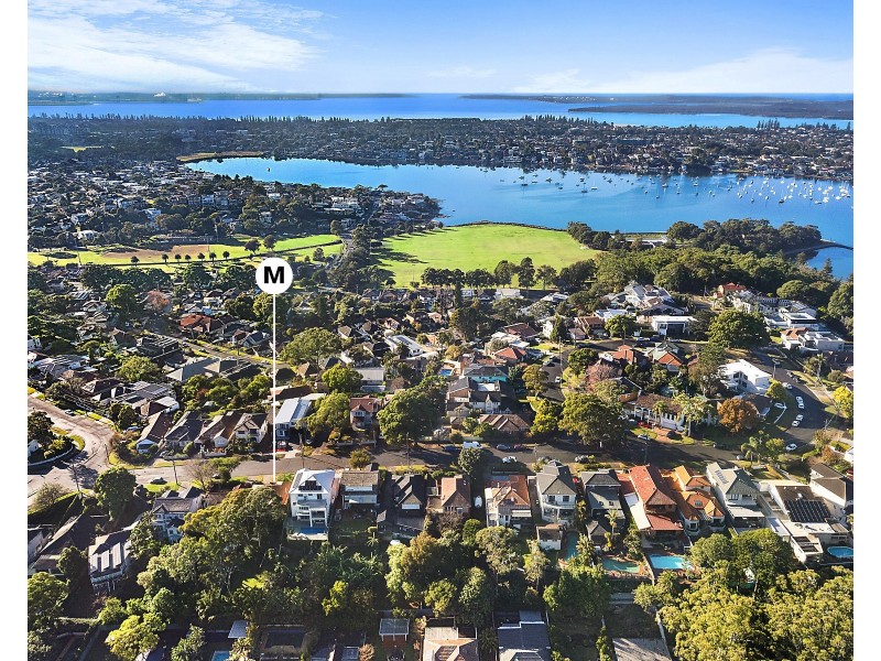 9 Gnarbo Avenue, Carss Park NSW 2221