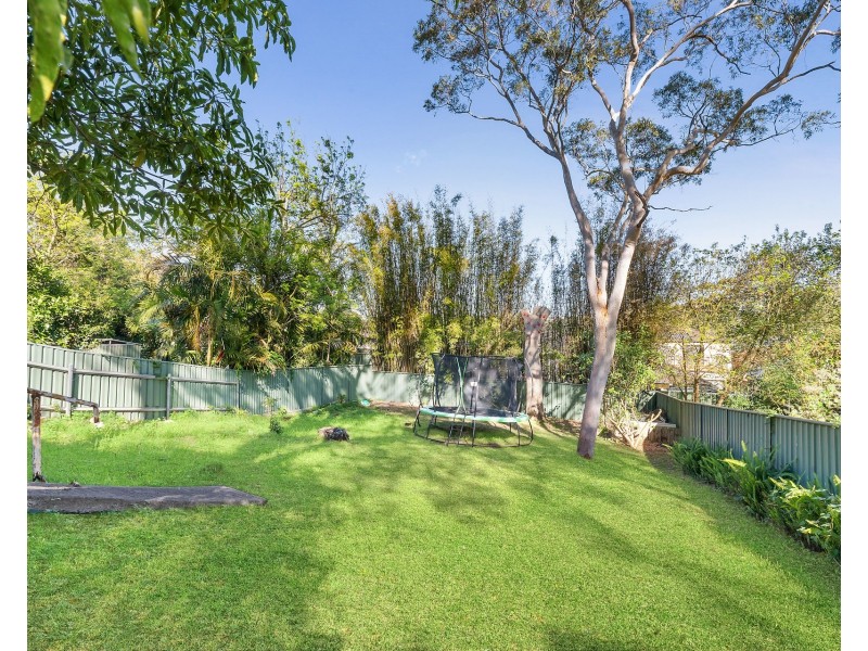 9 Gnarbo Avenue, Carss Park NSW 2221