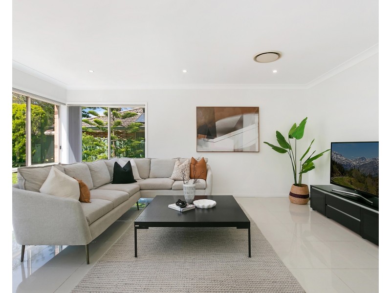 108 Auburn Street, Kirrawee NSW 2232