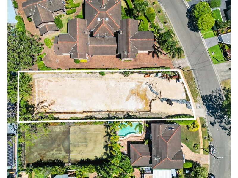 24 Holt Road, Taren Point NSW 2229