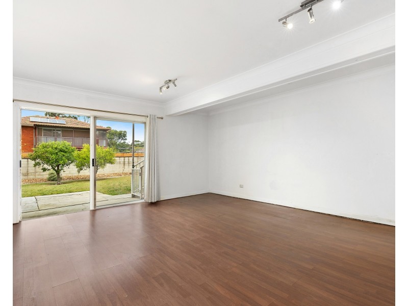 6 Moorefield Avenue, Kogarah NSW 2217