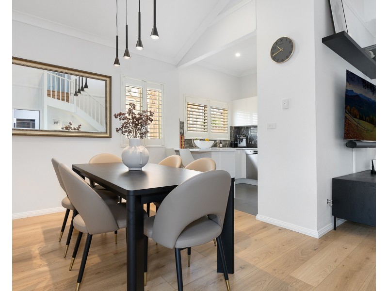 2/63 Albert Street, Bexley NSW 2207