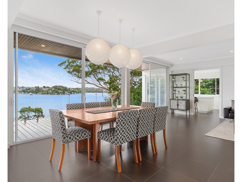 8 Pleasant Way, Blakehurst NSW 2221