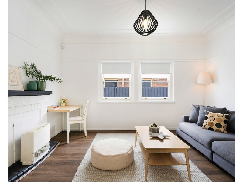 18 Lakeside Avenue, Monterey NSW 2217