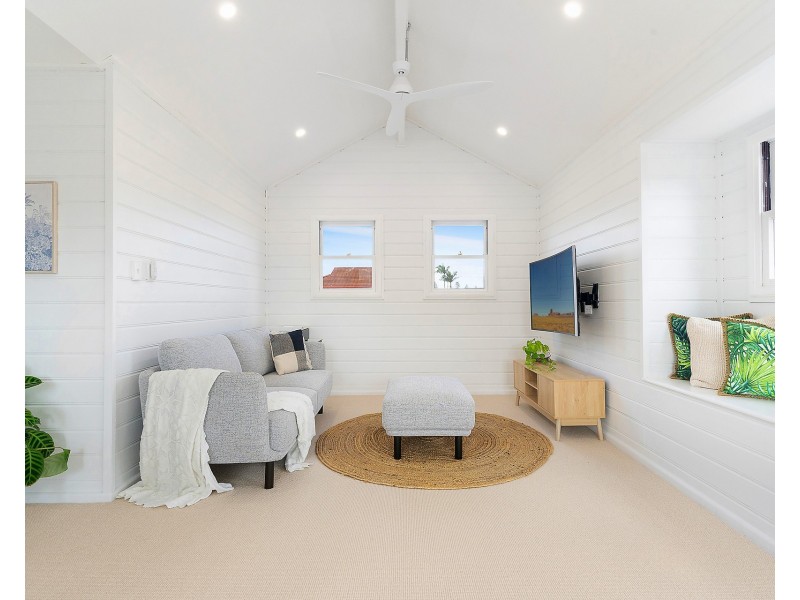 18 Lakeside Avenue, Monterey NSW 2217