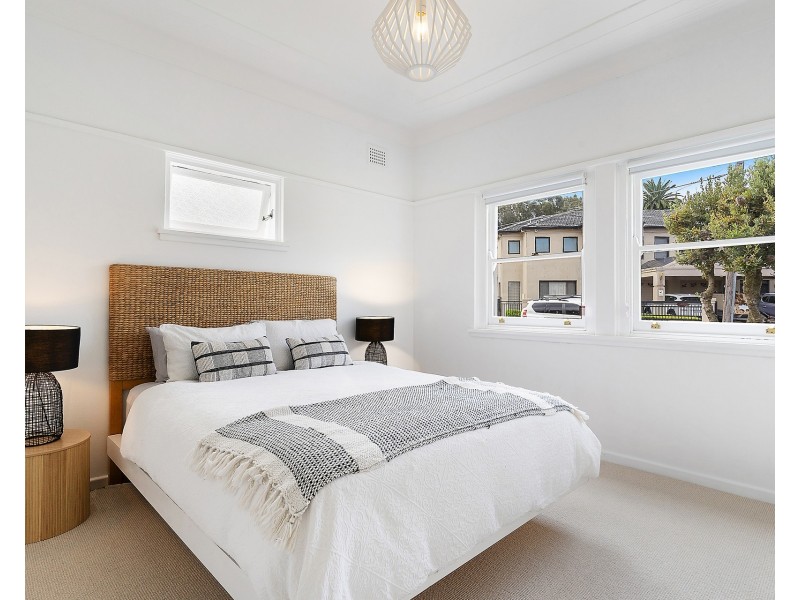 18 Lakeside Avenue, Monterey NSW 2217