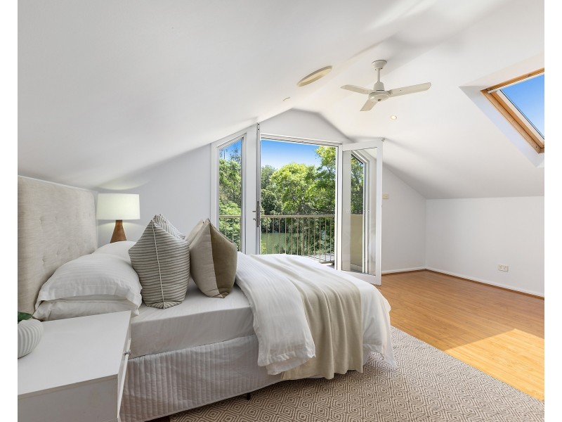 2 Olwyn Place, Earlwood NSW 2206