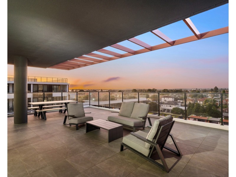 803/7 Garrigarrang Avenue, Kogarah NSW 2217