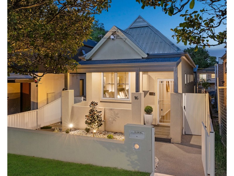 16 Botany Street, Carlton NSW 2218
