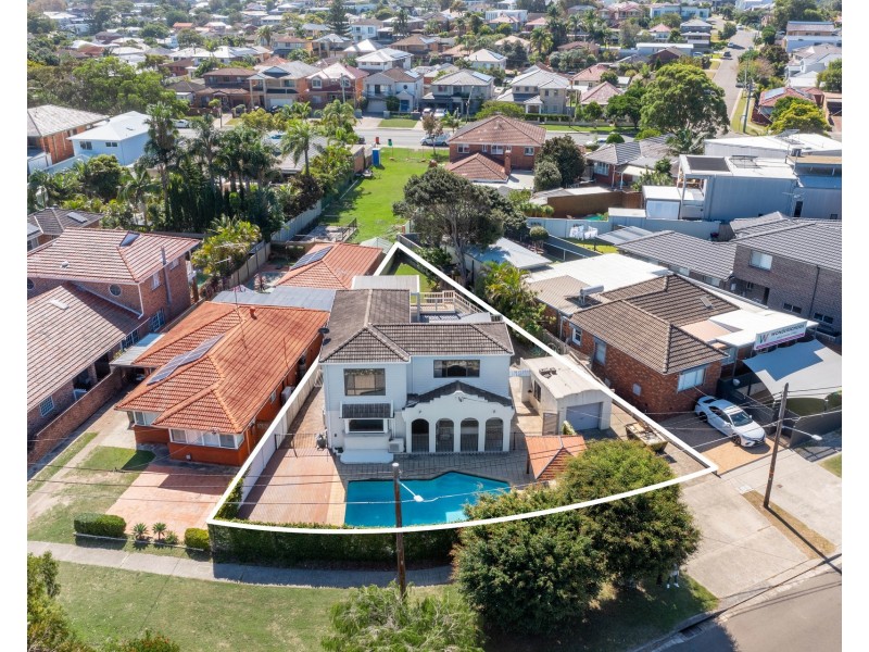 38-38A Burke Street, Chifley NSW 2036