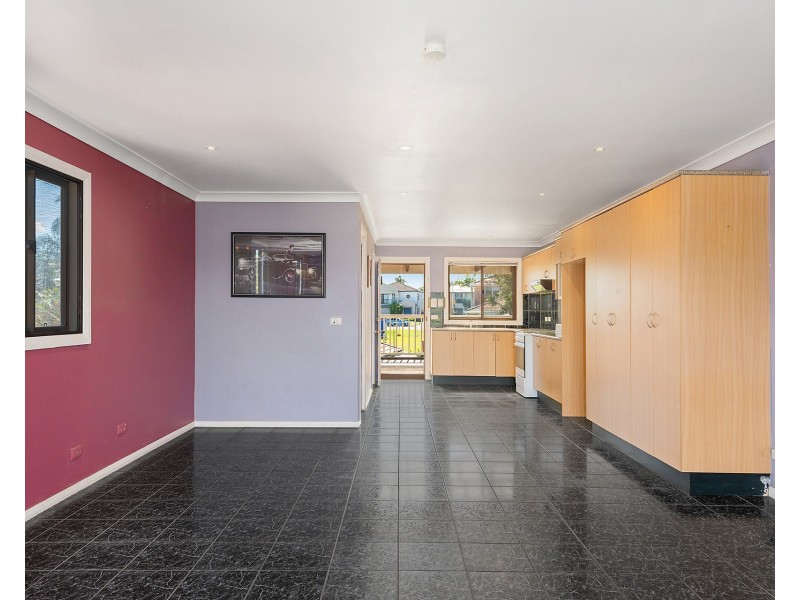 38-38A Burke Street, Chifley NSW 2036