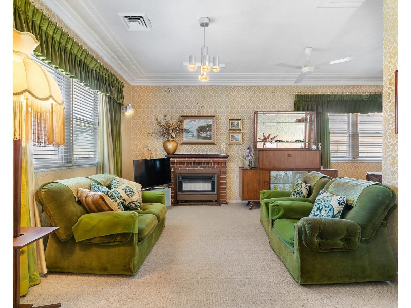 52 Harslett Cres, Beverley Park NSW 2217