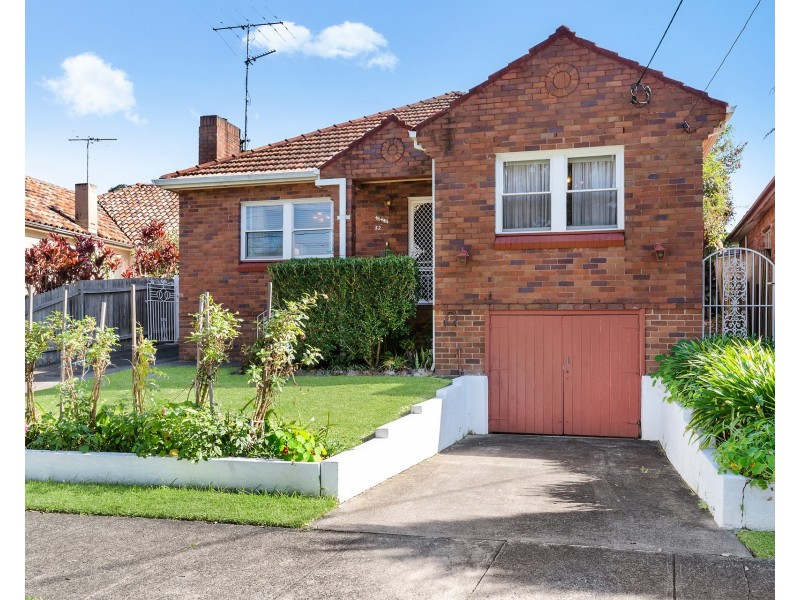 52 Harslett Cres, Beverley Park NSW 2217