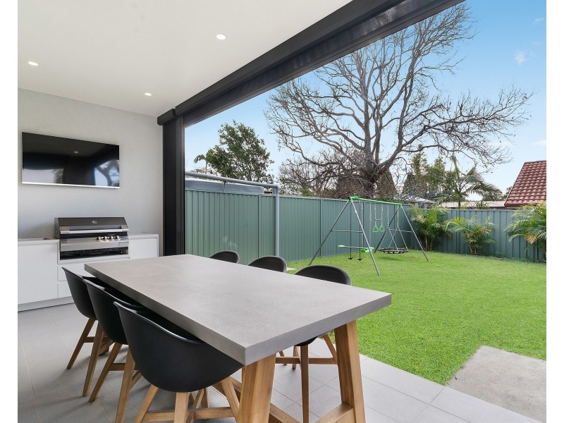 17a Crystal Street, Sylvania NSW 2224