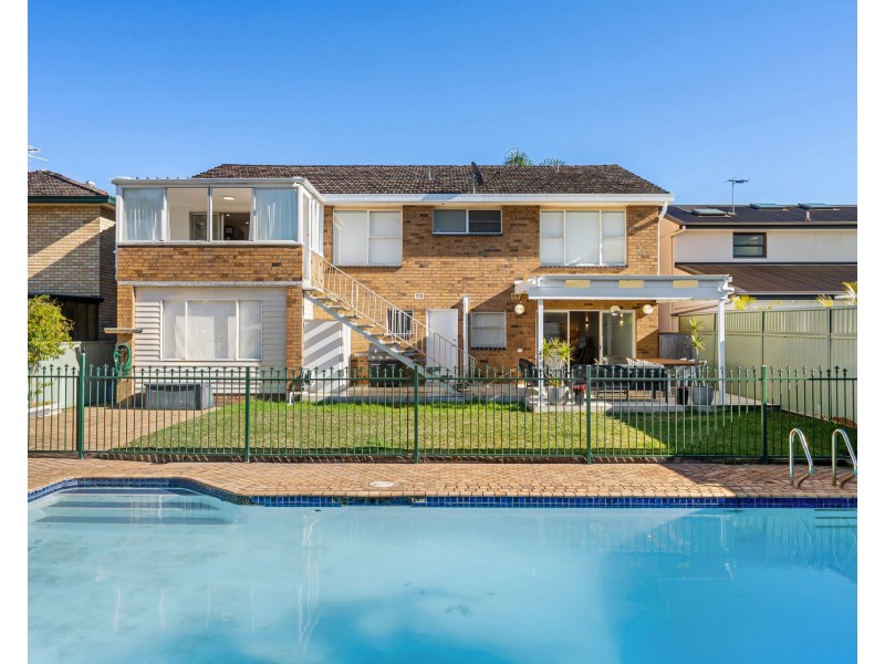 8 Hampton Road, Sylvania Waters NSW 2224
