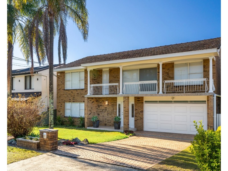 8 Hampton Road, Sylvania Waters NSW 2224