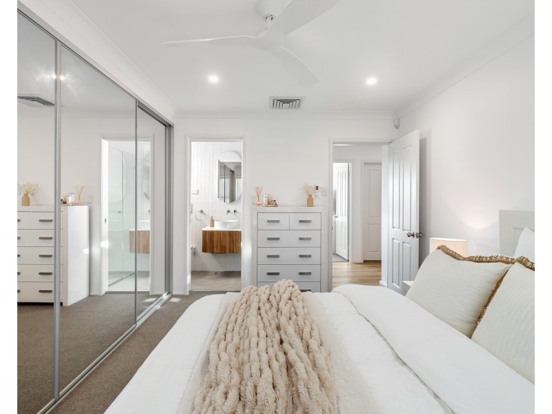 8 Hampton Road, Sylvania Waters NSW 2224