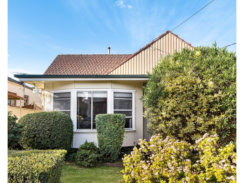 18 Smiths Avenue, Hurstville NSW 2220