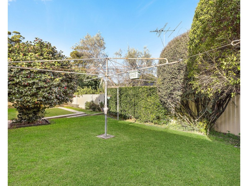 18 Smiths Avenue, Hurstville NSW 2220