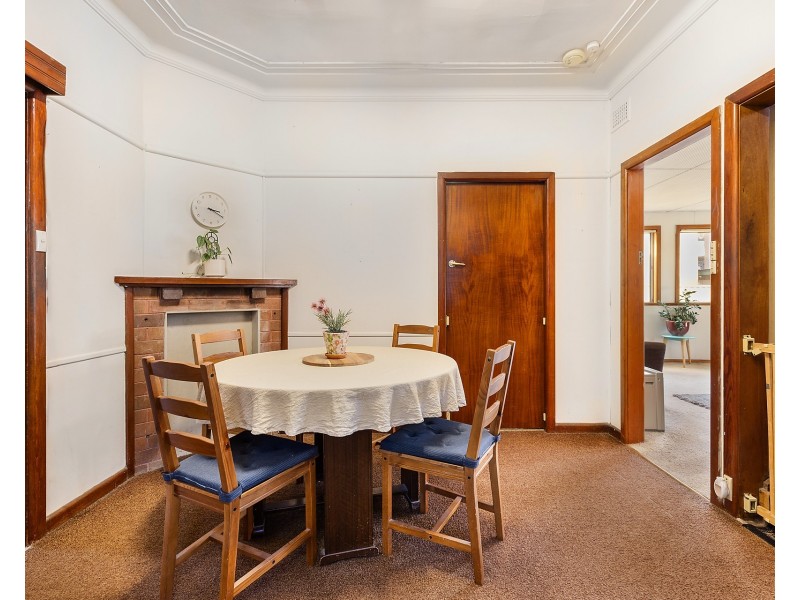 18 Smiths Avenue, Hurstville NSW 2220