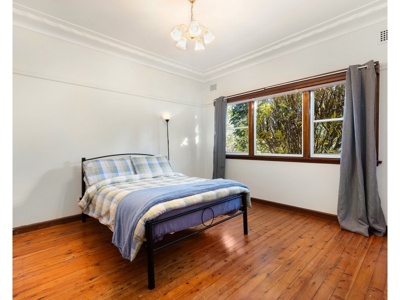 18 Smiths Avenue, Hurstville NSW 2220